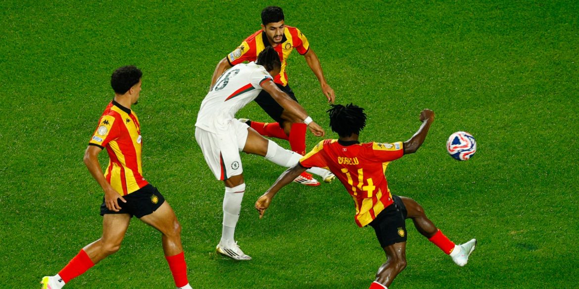 Romano: Aston Villa now make contact to sign "unstoppable" £35m forward